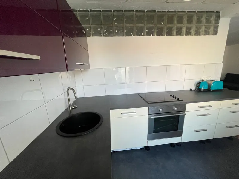 Gepflegte 3,5-Zimmer-Wohnung mit Einbauküche in Berlin — photo 1